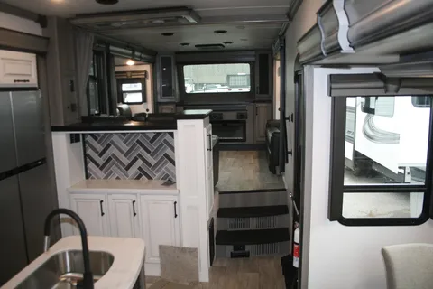 Unbelievable Executive Montana Fifth Wheel