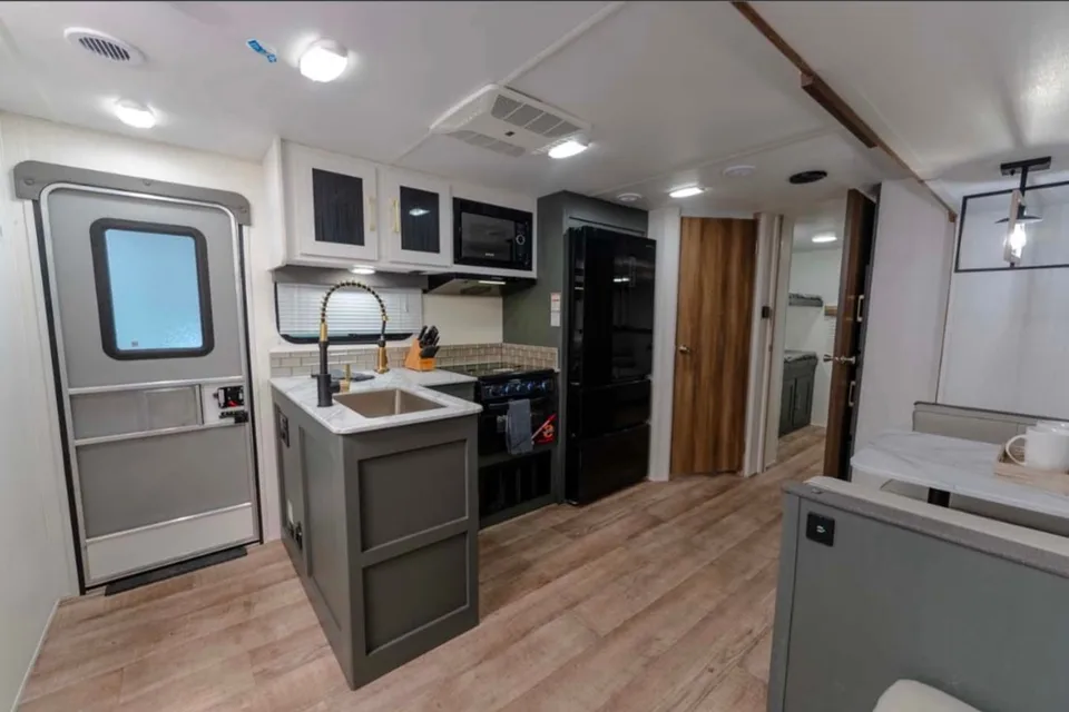MJ's Heartland Eddie Bauer Travel Trailer