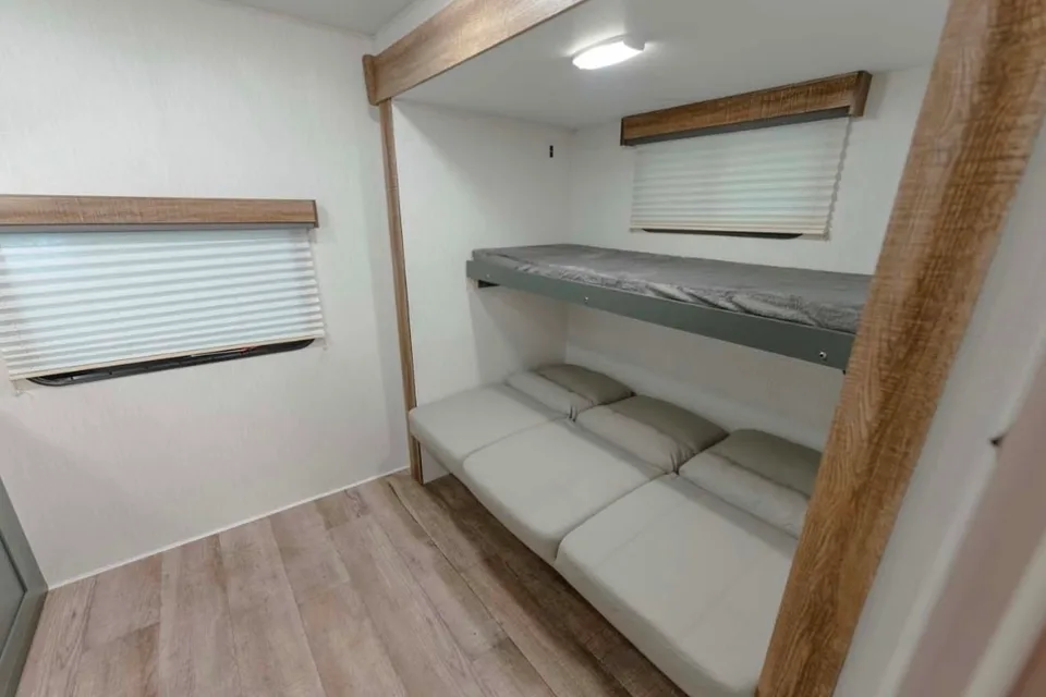 MJ's Heartland Eddie Bauer Travel Trailer