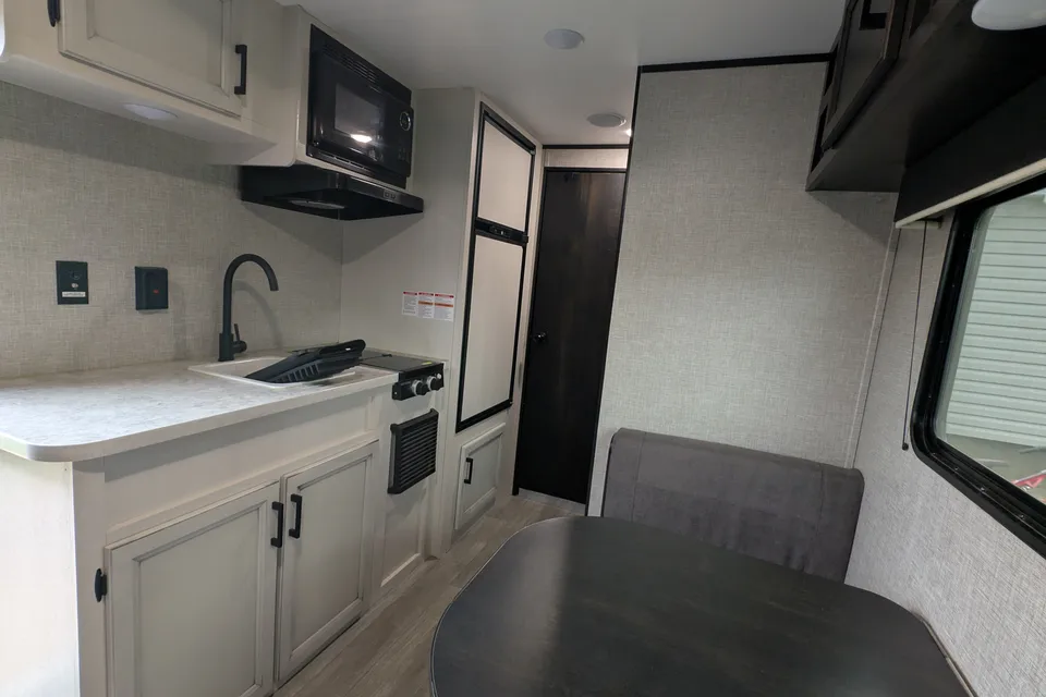 Eden's Jayco BH174 Travel Trailer