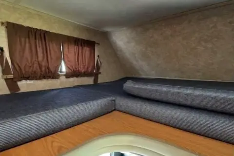 Family Motorhome Thor Motor Coach Majestic 28A Class C