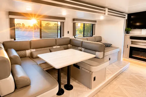🌿 Wild S'more 🌿 3-ROOM SUITE • Private Bunk Room • 2 BDRMS • Sleeps 10