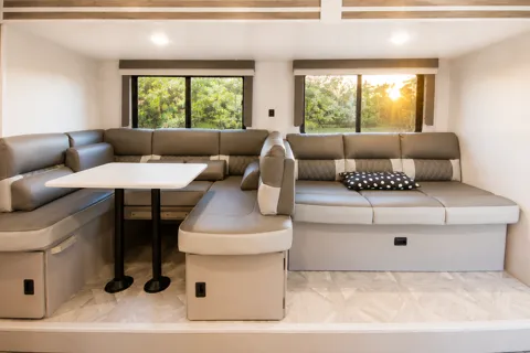🌿 Wild S'more 🌿 3-ROOM SUITE • Private Bunk Room • 2 BDRMS • Sleeps 10