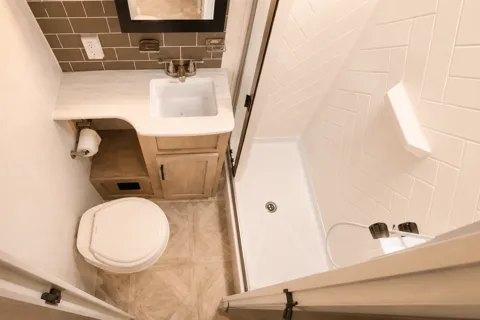 🌿 Wild S'more 🌿 3-ROOM SUITE • Private Bunk Room • 2 BDRMS • Sleeps 10