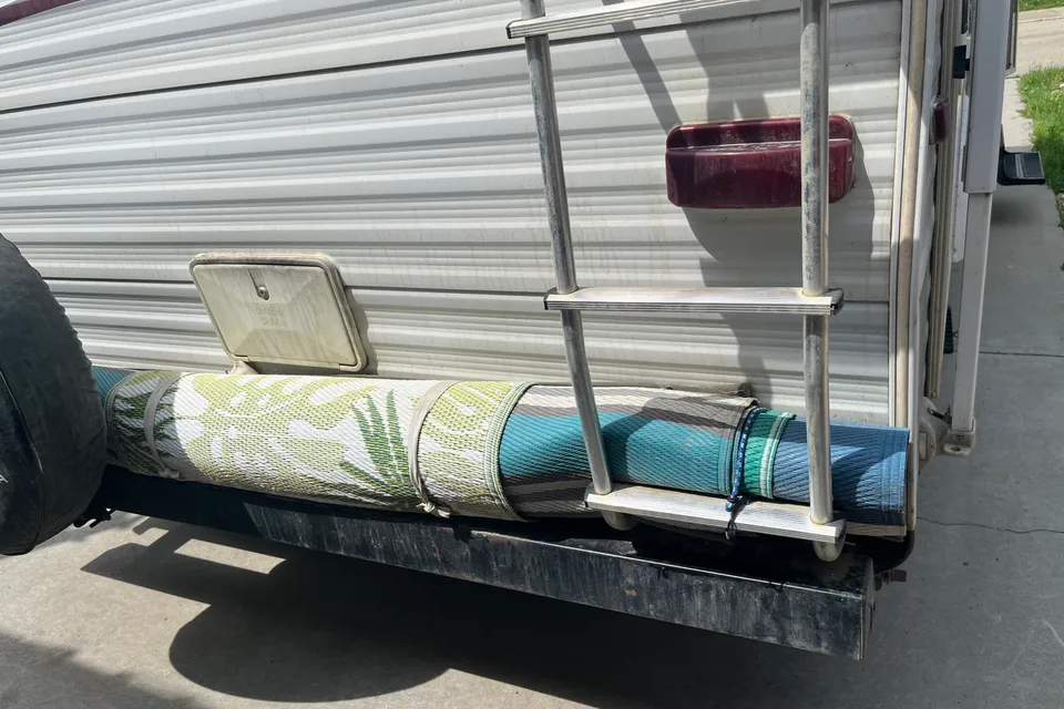 Cozy Jayco 20BH Travel Trailer