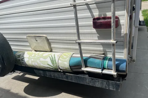Cozy Jayco 20BH Travel Trailer