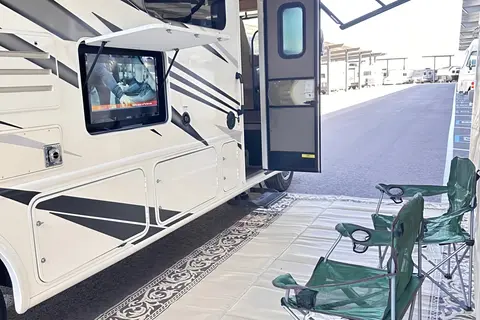 THOR Motor Coach - Luxury Class A motorhome