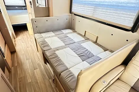 THOR Motor Coach - Luxury Class A motorhome