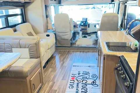 THOR Motor Coach - Luxury Class A motorhome