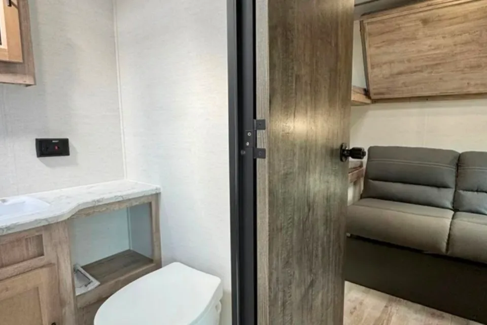 Grand River 32 BRE Travel Trailer