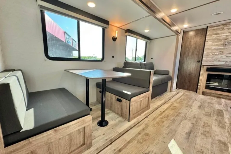 Grand River 32 BRE Travel Trailer