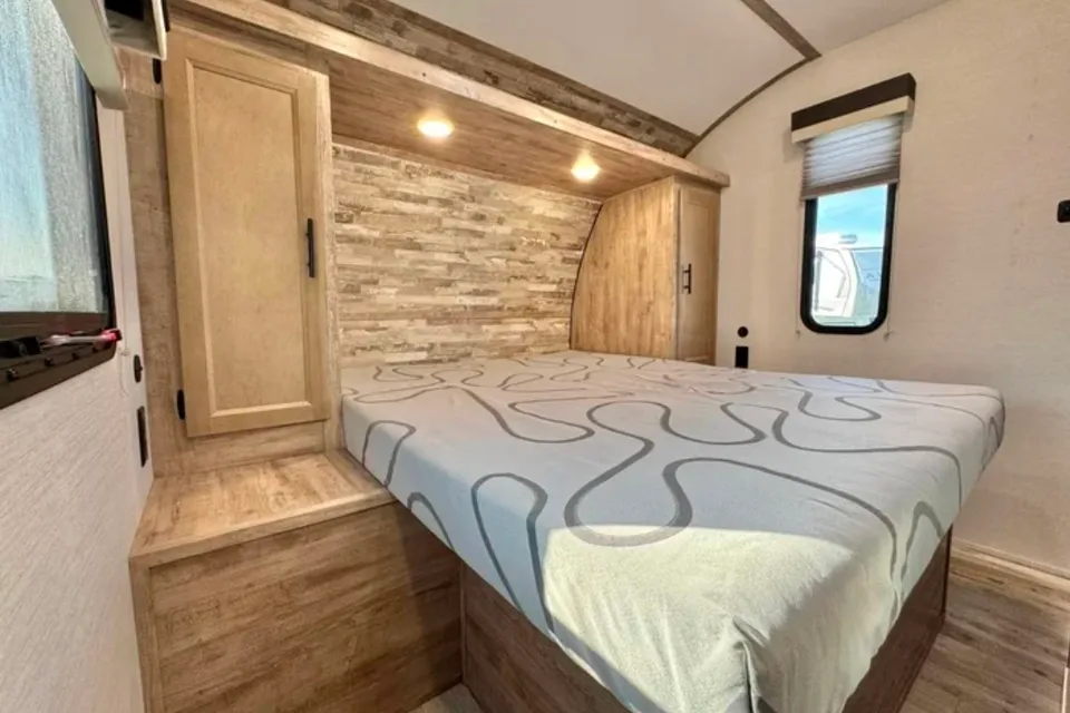 Grand River 32 BRE Travel Trailer