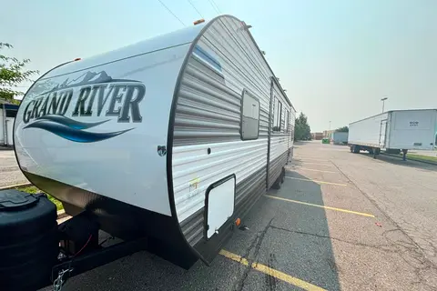 Grand River 32 BRE Travel Trailer