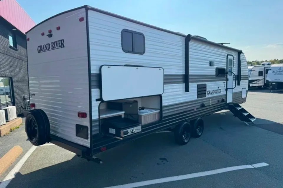 Grand River 32 BRE Travel Trailer