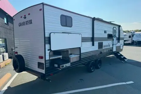 Grand River 32 BRE Travel Trailer