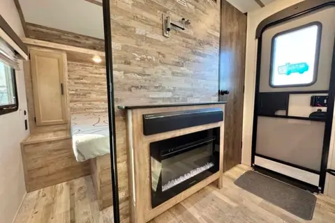 Grand River 32 BRE Travel Trailer