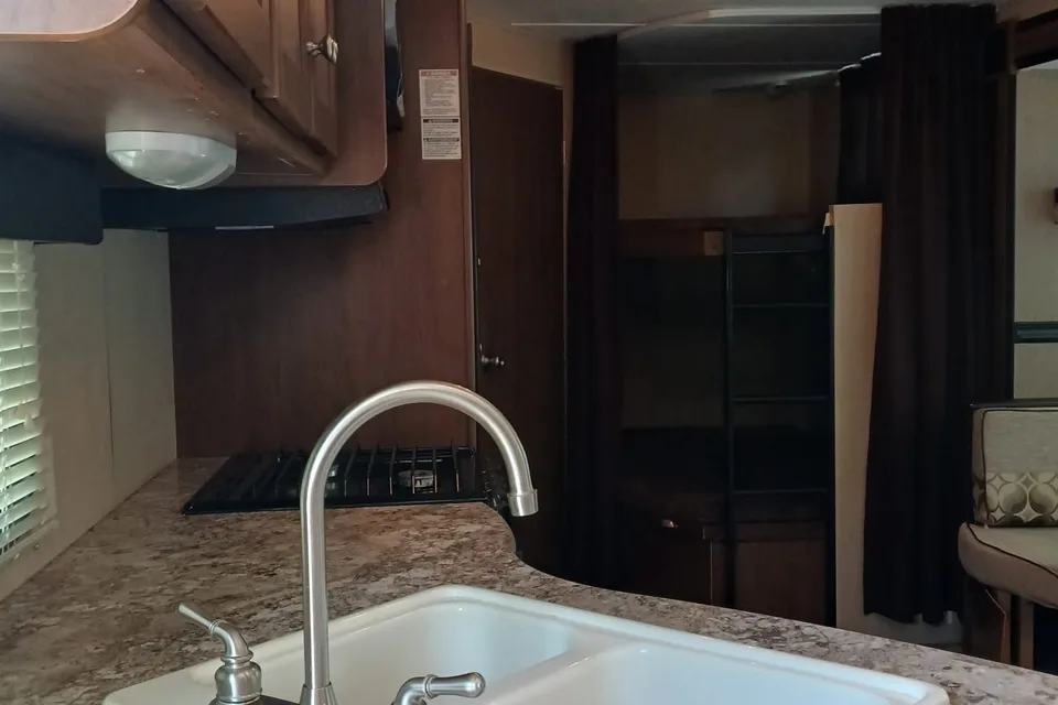 Mark's Aspen trail Dutchman  28 Bunkhouse Travel Trailer