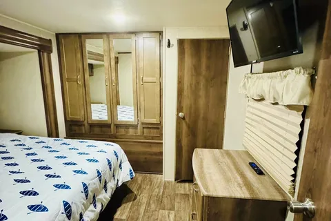 Quarry Ridge Sun Retreat Sherkston Shores Luxury RV
