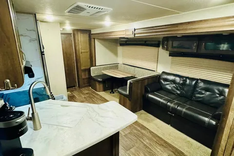 Quarry Ridge Sun Retreat Sherkston Shores Luxury RV