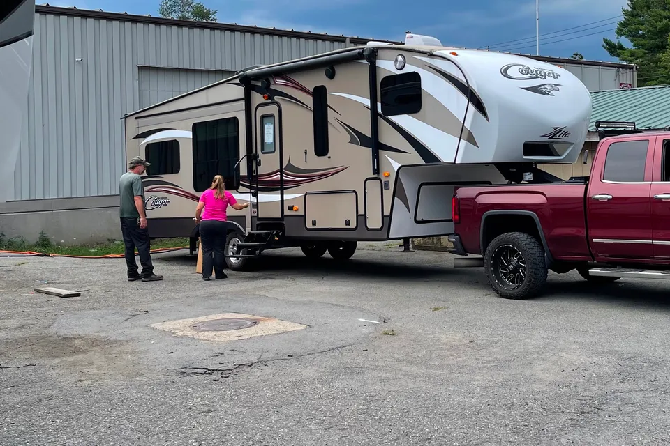 Jack's 5th Wheel Campers Delight!