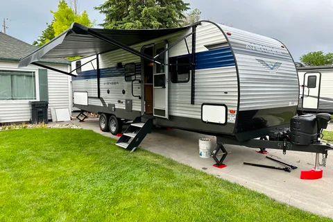 Prime Time Avenger Travel Trailer