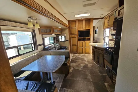 Spacious & Family-Friendly Crossroads Rezerve 31BH – Sleeps 10 | Delivery & Setup Available!