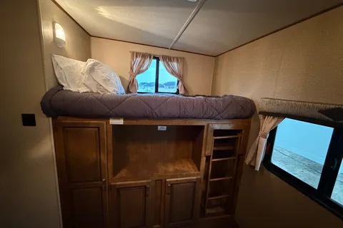Spacious & Family-Friendly Crossroads Rezerve 31BH – Sleeps 10 | Delivery & Setup Available!