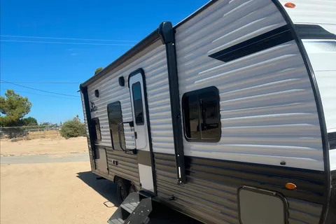 Family Jayco Jayflight Travel Trailer