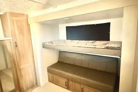 Bunkhouse Bliss: Coachmen Freedom Express 320 BHDS Travel Trailer