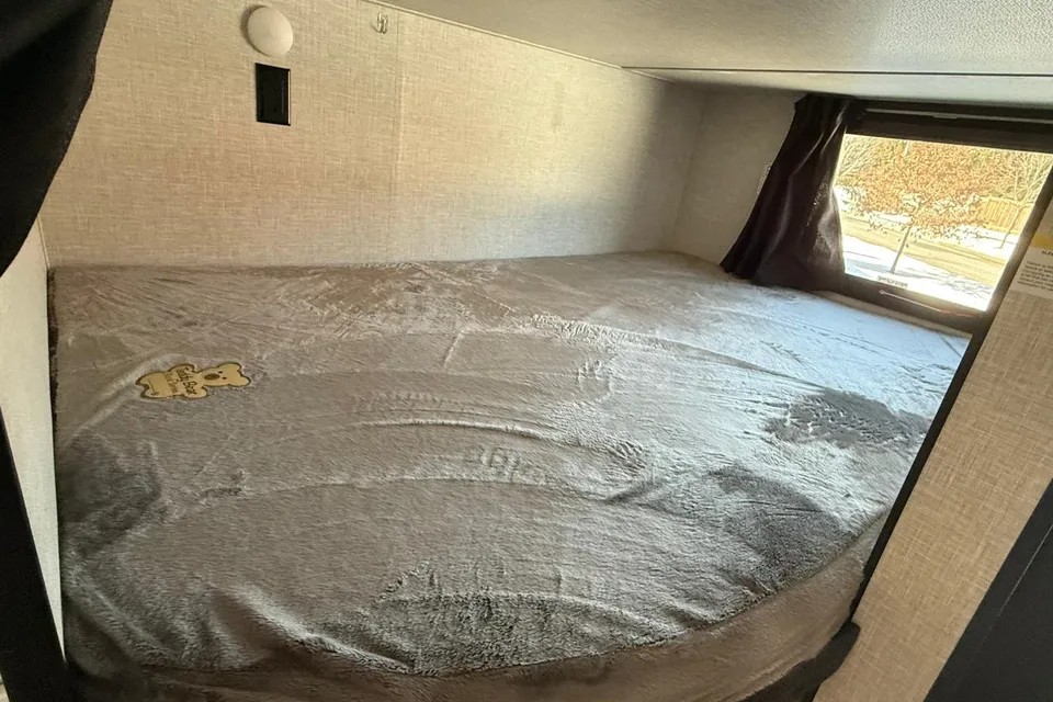 Phil’s Luxury Wandering Bunkhouse | 2024 Jayco 267BHS