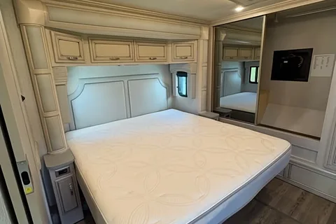 Daniel's Newmar Kountry King 4045 Class A