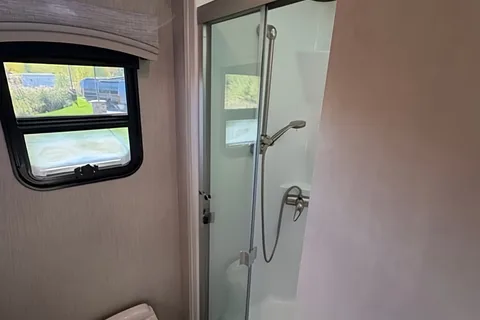 Daniel's Newmar Kountry King 4045 Class A