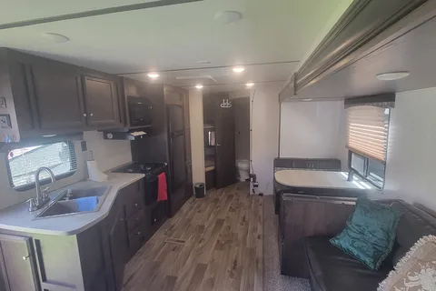 Dave's Starcraft Autumn Ridge 26BHS Travel Trailer