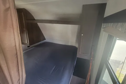 Dave's Starcraft Autumn Ridge 26BHS Travel Trailer
