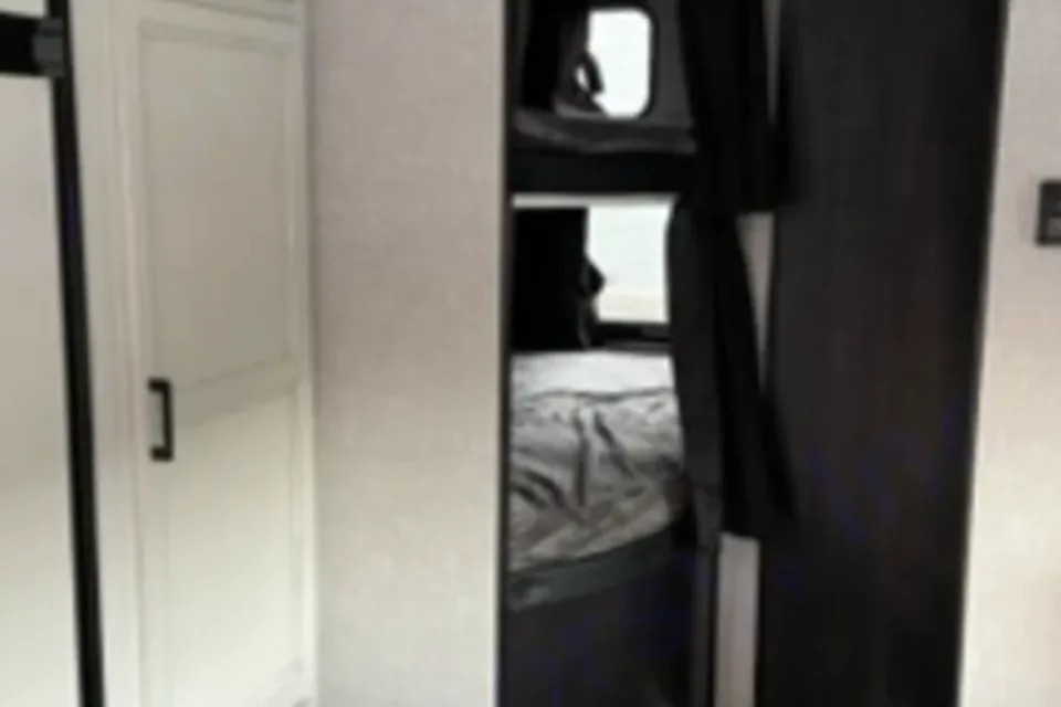 Family or Friends, this trailer is for everyone! 2023 Jayco Jay Flight