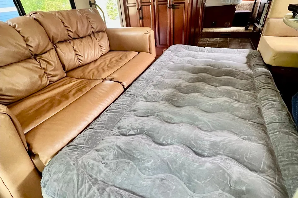 Super Sweet ACE Class A 29’ ft Easy to Drive! Clean! Explore the NW!