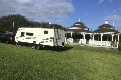BUNKHOUSE GETAWAY 