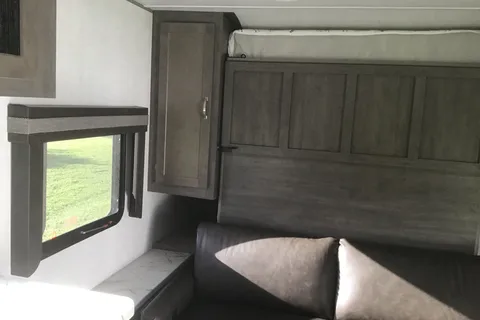 BUNKHOUSE GETAWAY 