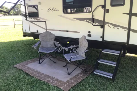 BUNKHOUSE GETAWAY 