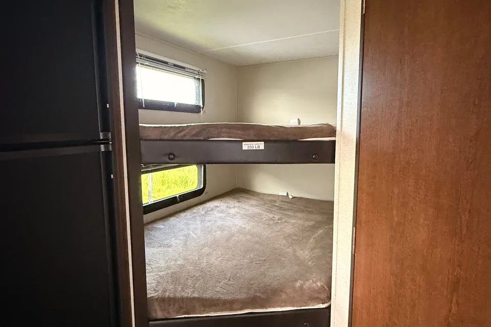 Forest River Tracer Breeze Travel Trailer