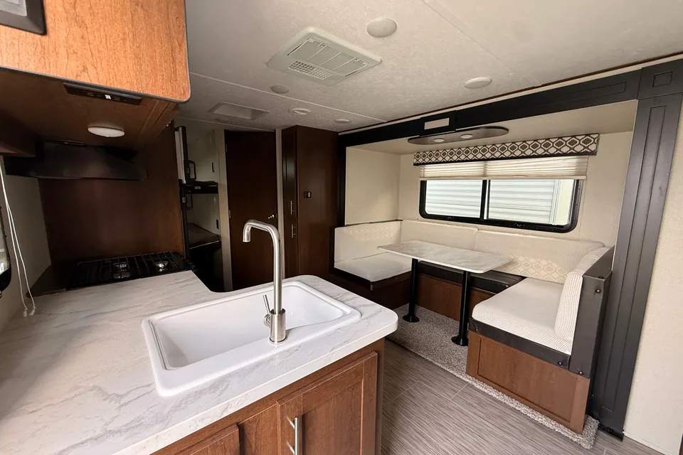 Forest River Tracer Breeze Travel Trailer