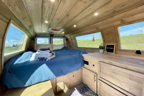 Phoebe the Campervan | NO Cleaning Fee | Park Passes Included