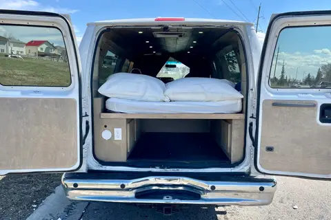 Phoebe the Campervan | NO Cleaning Fee |  Kananaskis Pass Included