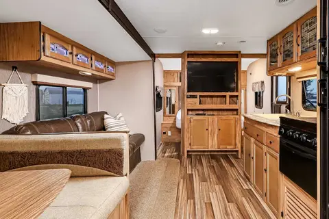 Rv Rentals Way of Life's Coachman RV Freedom Express Select 31SE Travel Trailer LF1