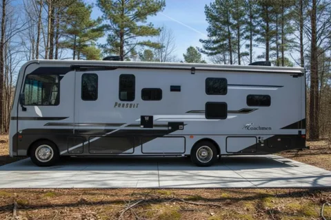 A03 - 10 Person w/ Bunk - The RV Rental Factory