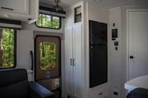 A03 - 10 Person w/ Bunk - The RV Rental Factory