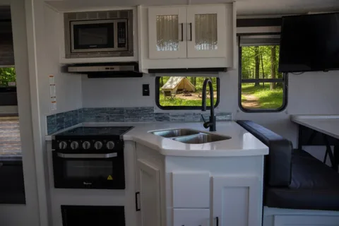 A03 - 10 Person w/ Bunk - The RV Rental Factory