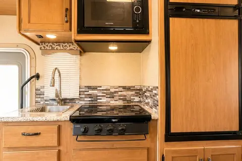 2018 Thor Motor Coach Four Winds 22E Class C