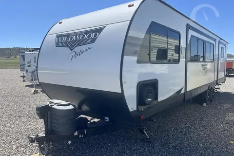 Wildwood 31KQBTS - 2 Bedrooms / 3 Slides!