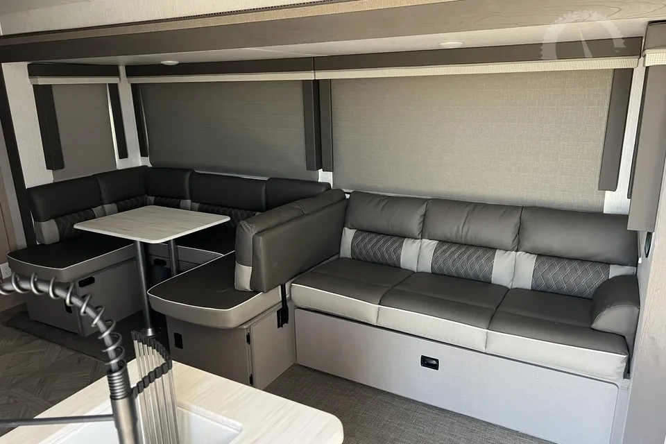 Wildwood 31KQBTS - 2 Bedrooms / 3 Slides!